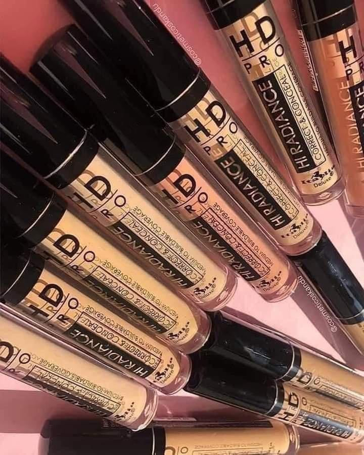 ITALIA DELUXE - HD PRO HI RADIANCE CORRECT AND CONCEAL