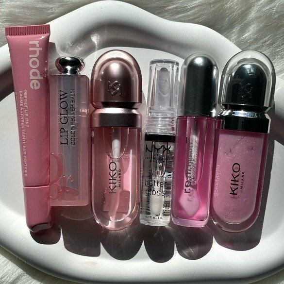 LIP GLOSS