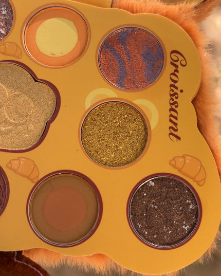 KEVIN & COCO - Paleta de Pan con Iluminador 🥐