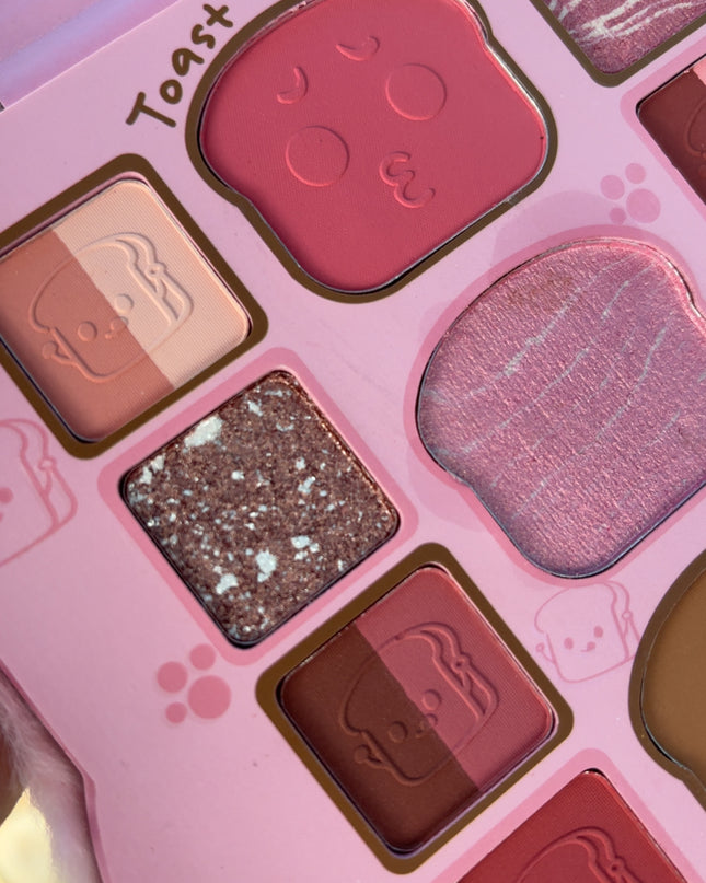 KEVIN & COCO - Paleta de Tostada con Blush+Contour+Highlighter 🍞