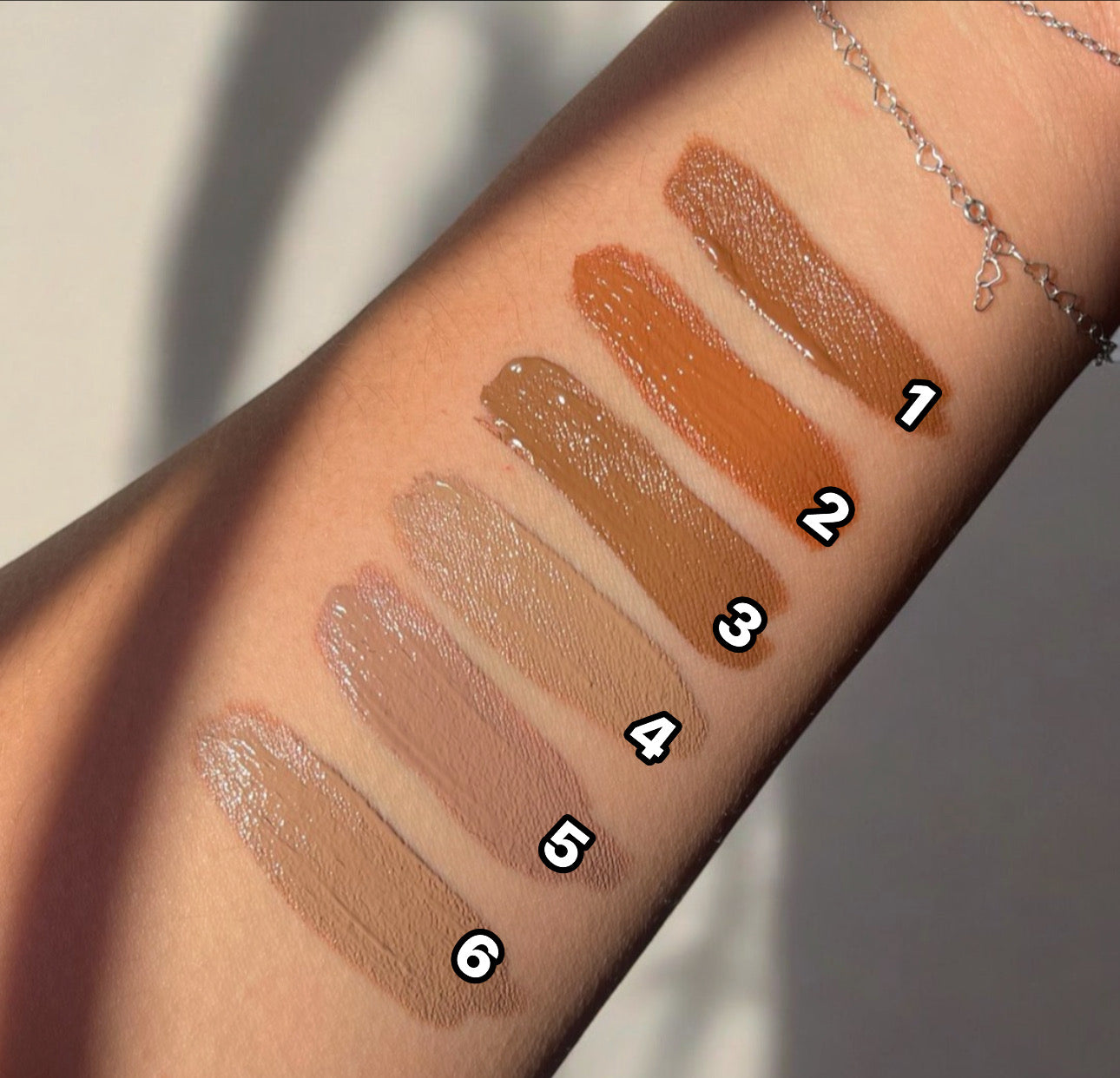 AMUSE - TANNED LIQUID BRONZER