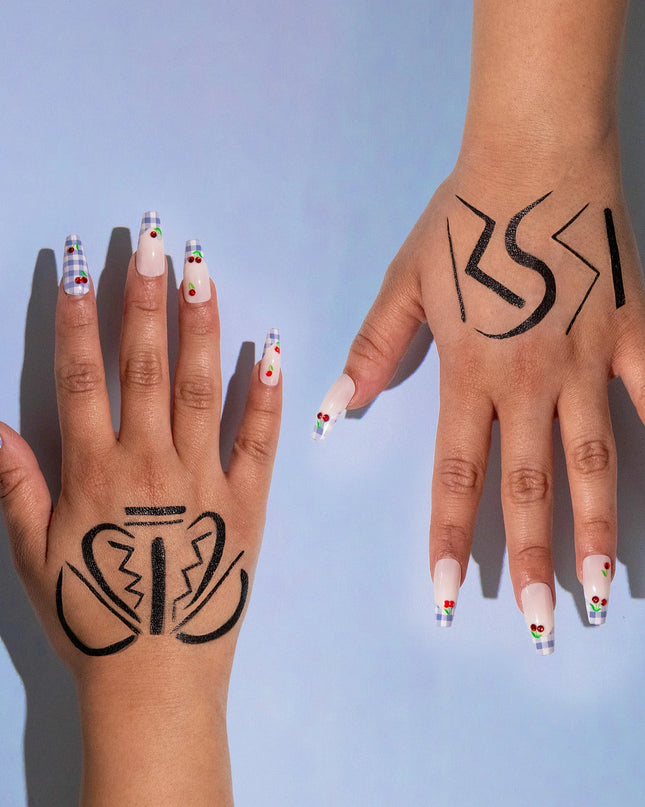 ITALIA DELUXE - On Point! Flick It Liner