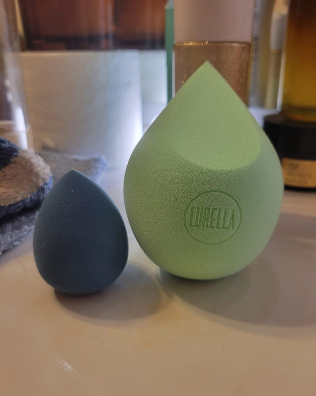 LURELLA - Big Luxe Beauty Sponge (Color Green)